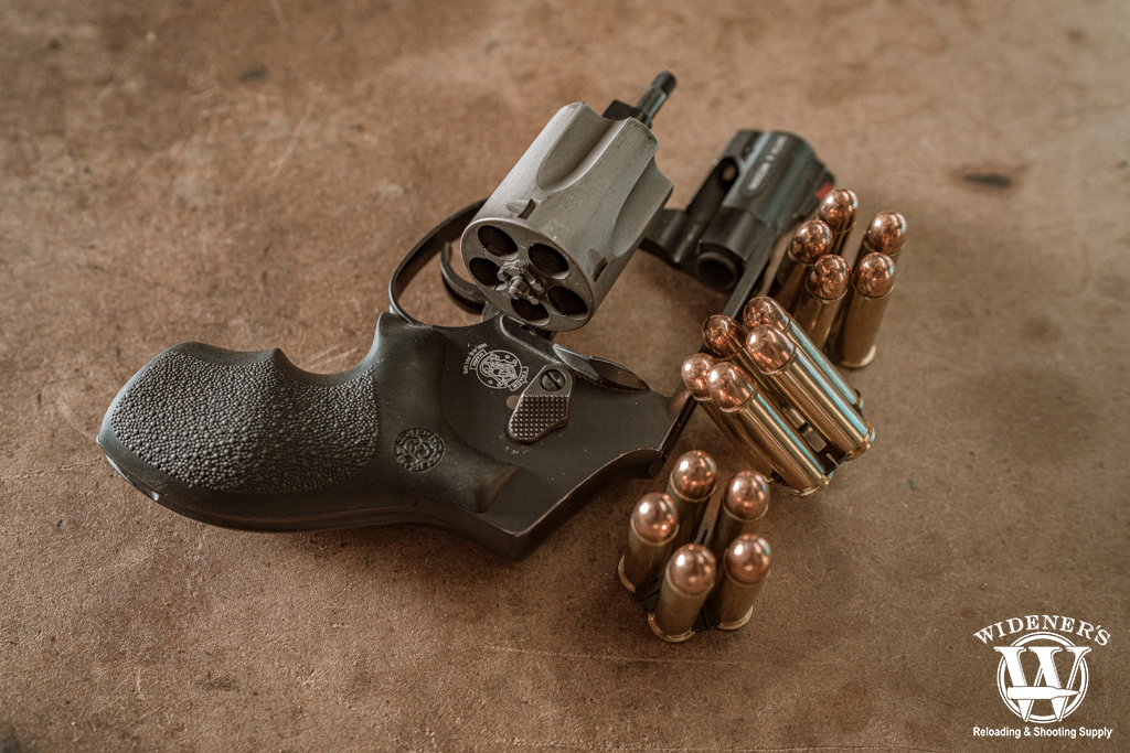smith & wesson revolver a photo of a smith & wesson revolver