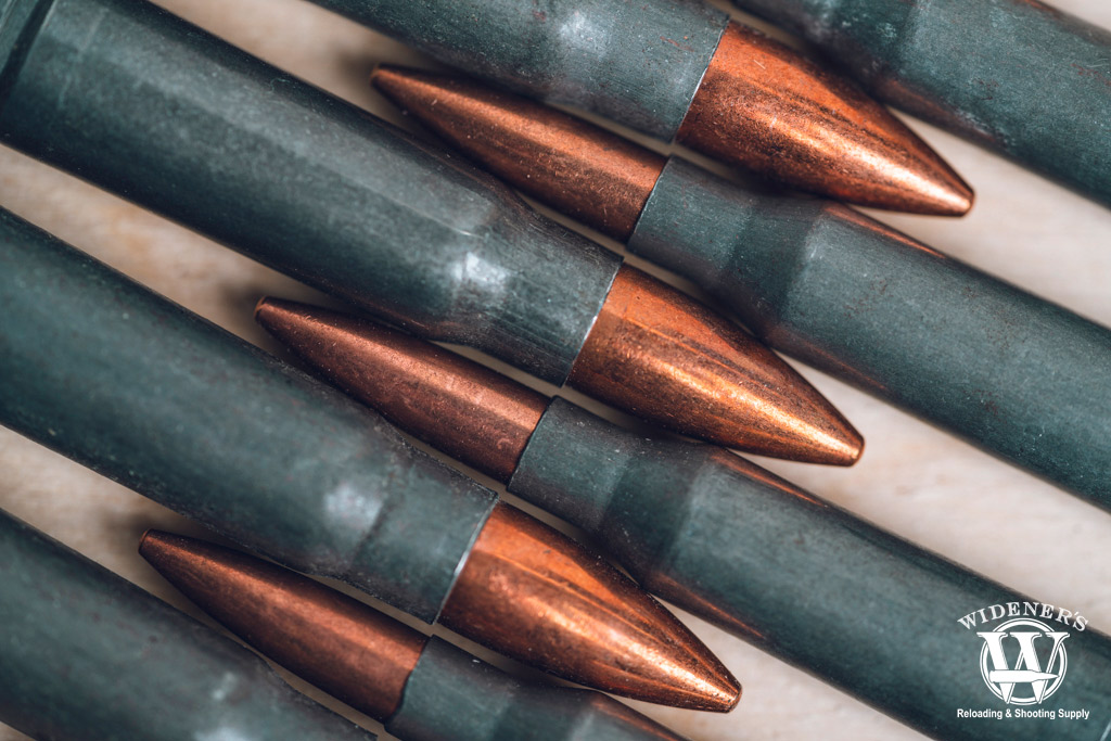 comparing 5.45x39 vs 7.62x39 ammo a photo comparing 5.45x39 vs 7.62x39 ammo