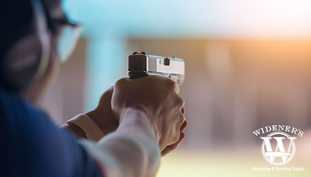 a police officer at a gun range a photo of a police officer at a gun range